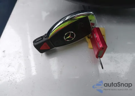 2018 Mercedes-Benz C 300 from USA, damaged, VIN 55SWF4JB8JU243699